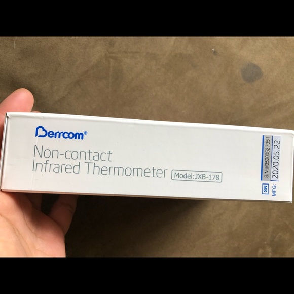 NEW Berrcom Non-contact Infrared Thermometer - Picture 13 of 16